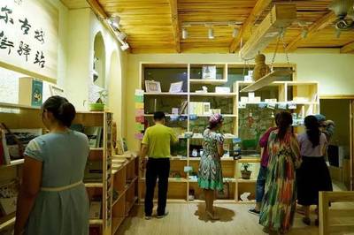 絲路新驛 探訪喀什異域風(fēng)情主題郵局，解鎖郵政文化與展覽服務(wù)新體驗